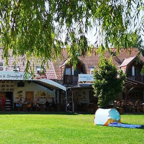 Strandi Apartmanok- Aranyhid Апартаменты *